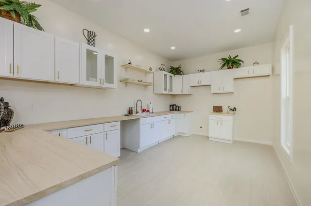 $230,000 | 1061 Shaw Place, Memphis, TN 38126