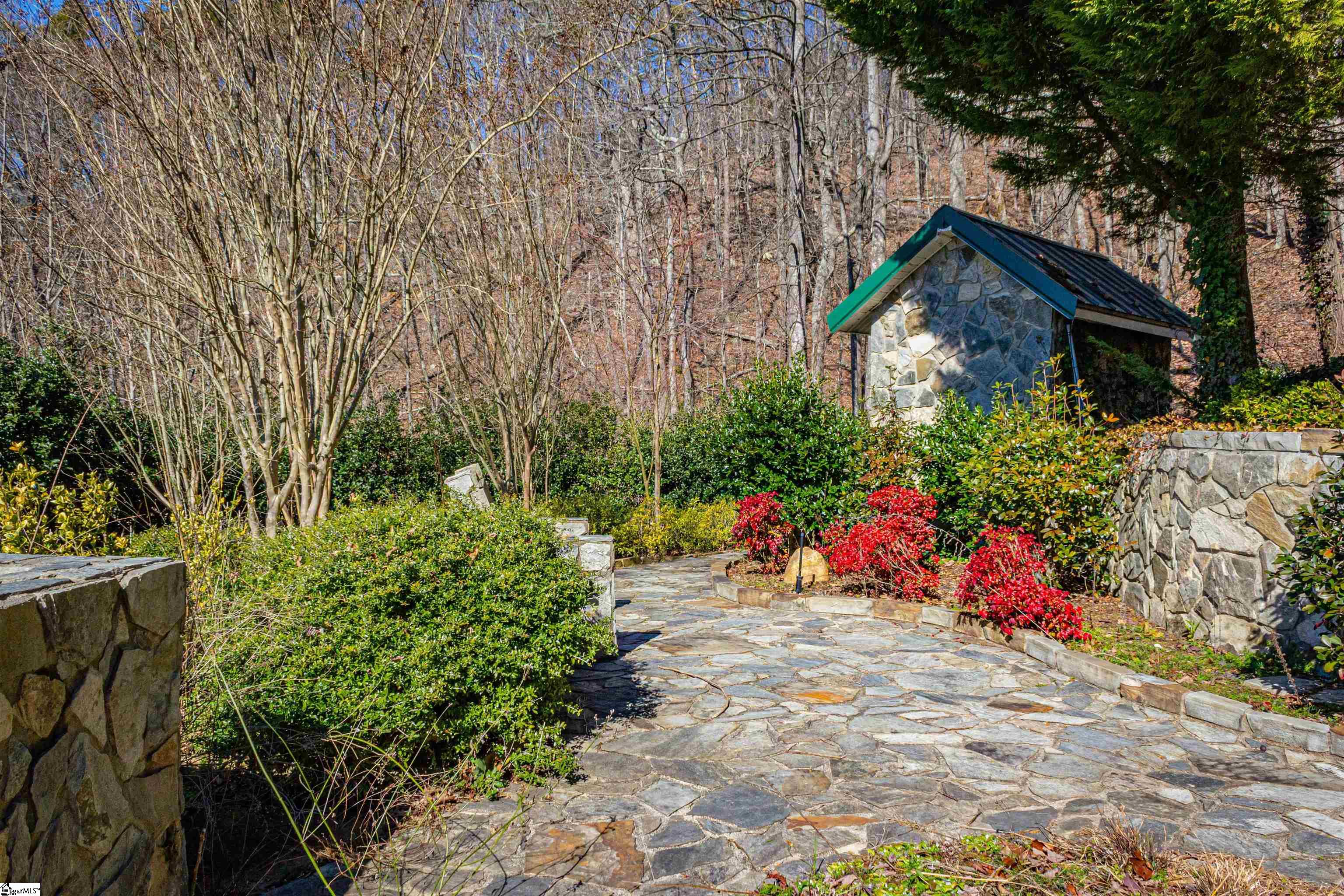 117 Laurel Ridge Greenville, SC 29609 - Photo 17 of 24 Gallery Image 17