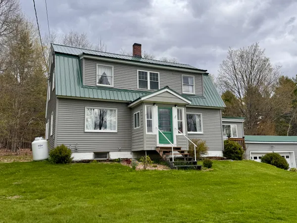 $385,000 | 17 Old Pond Road, Dexter, ME 04930