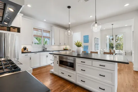 $1,425,000 | 432 Arlington Street, Houston, TX 77007