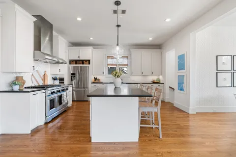 $1,425,000 | 432 Arlington Street, Houston, TX 77007