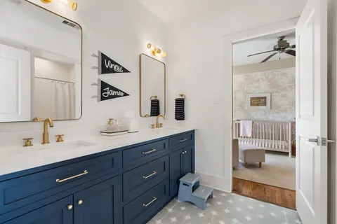 $1,425,000 | 432 Arlington Street, Houston, TX 77007