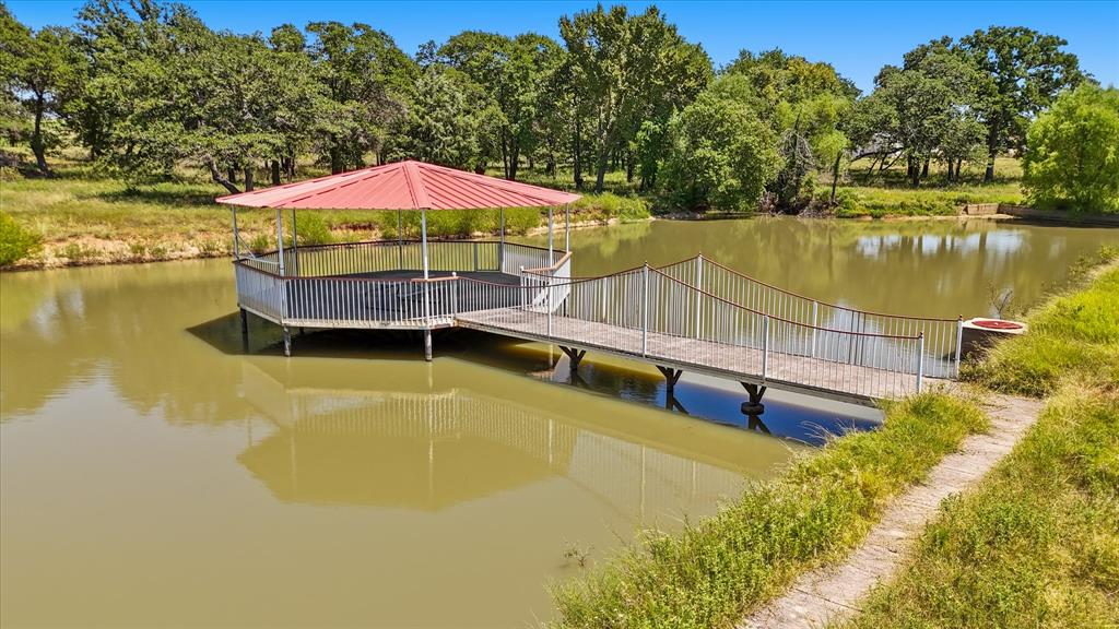 283 County Road 4794 Boyd, TX 76023 - Photo 4 of 17 a small pool with lawn chairs