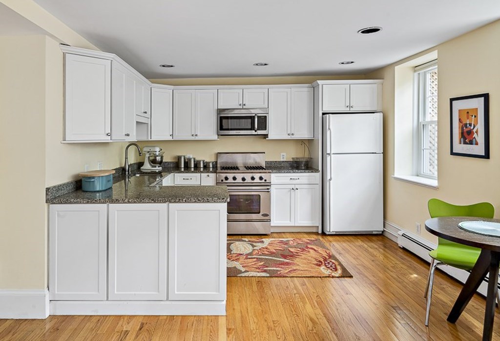 117 Magazine Street, Unit R Cambridge, MA 02139 - Photo 3 of 16