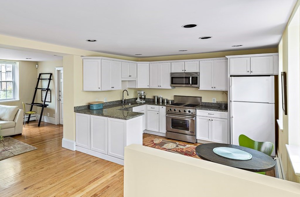 117 Magazine Street, Unit R Cambridge, MA 02139 - Photo 4 of 16