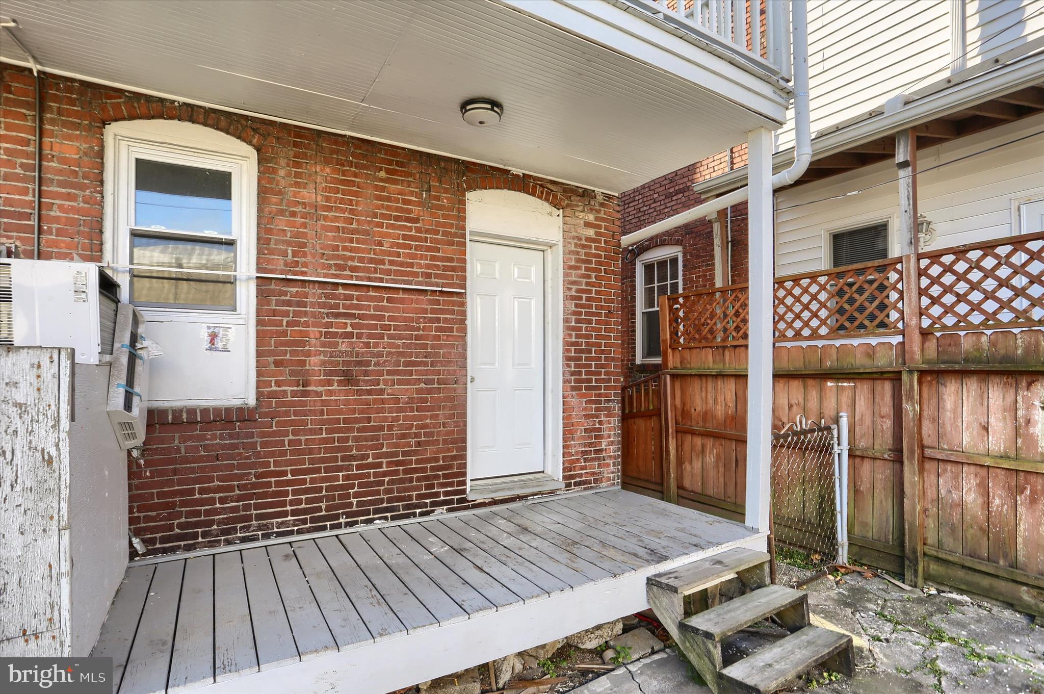 652 Seneca Street Harrisburg, PA 17110 - Photo 10 of 11 a view of outdoor space