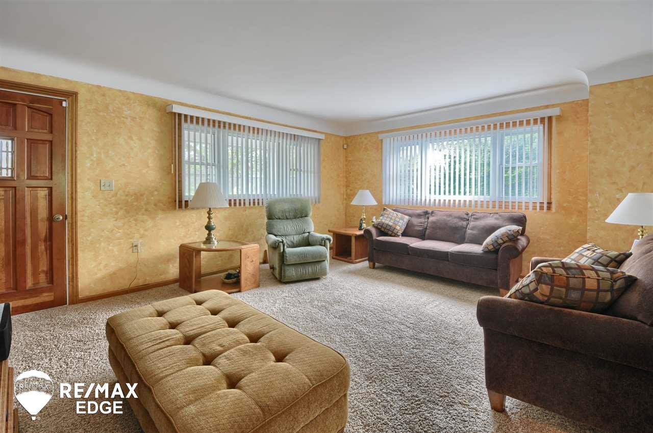 1348 East Mt Morris Road Mount Morris, MI 48458 - Photo 6 of 37 31383129-5.JPG