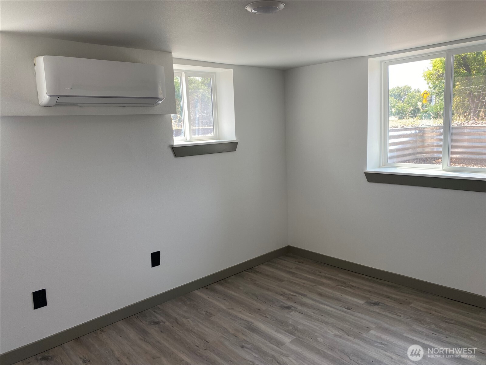 604 Southwest 4th Street College Place, WA 99324 - Photo 12 of 31