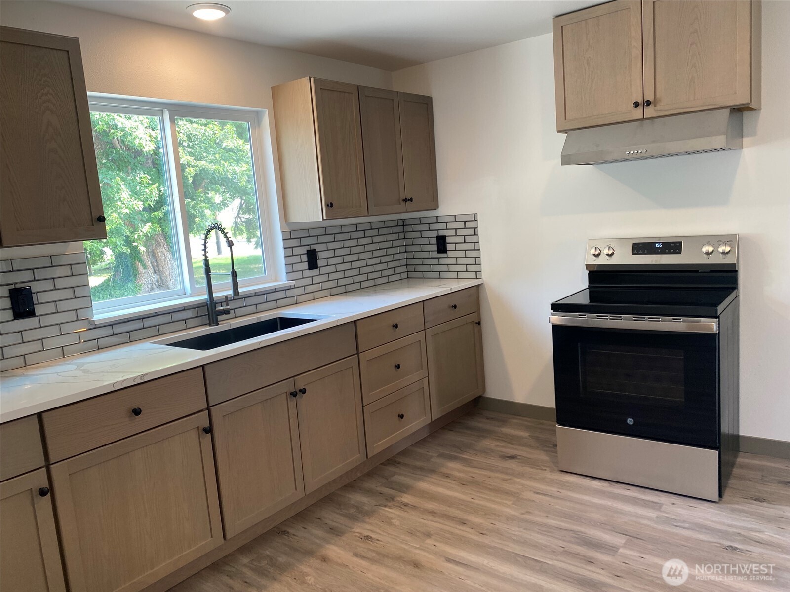 604 Southwest 4th Street College Place, WA 99324 - Photo 17 of 31