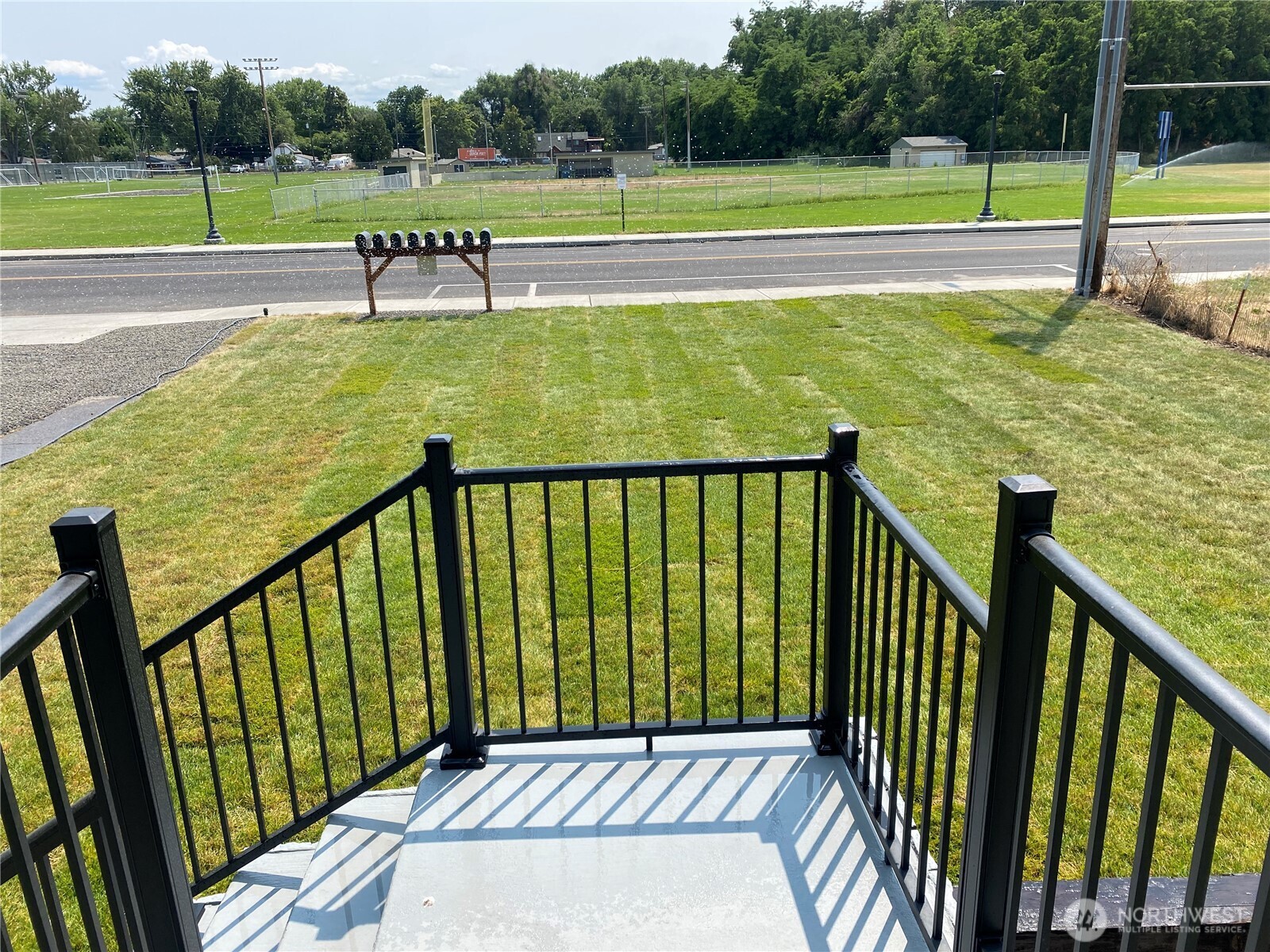 604 Southwest 4th Street College Place, WA 99324 - Photo 8 of 31