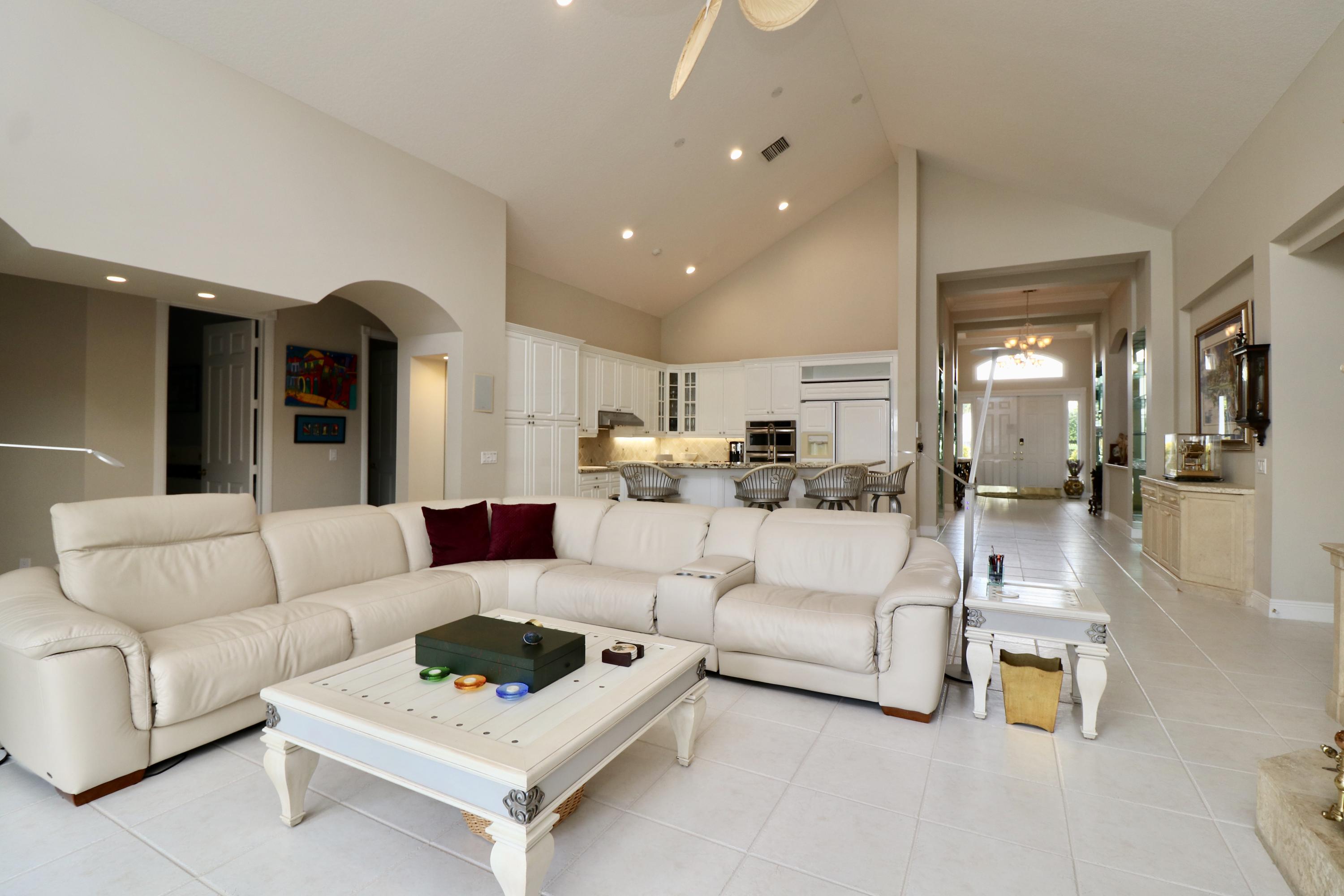 501 Center Street Jupiter, FL 33458 - Photo 26 of 51 Open Family room