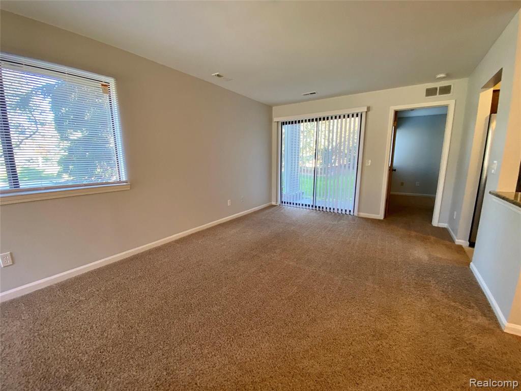 42521 Lilley Point Canton, MI 48187 - Photo 3 of 18