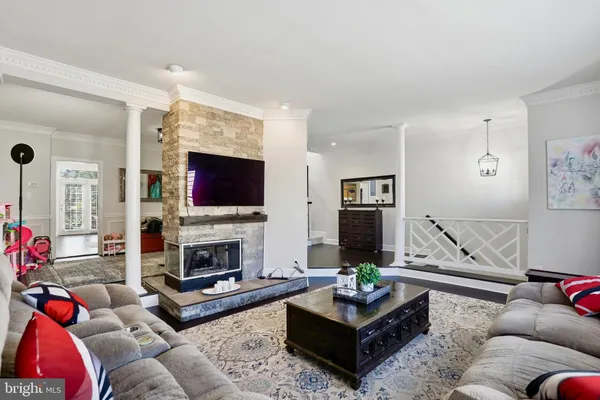 $1,025,000 | 8176 Madrillon Court, Vienna, VA 22182