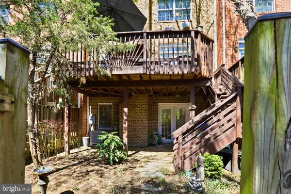 $1,025,000 | 8176 Madrillon Court, Vienna, VA 22182