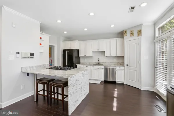 $1,025,000 | 8176 Madrillon Court, Vienna, VA 22182