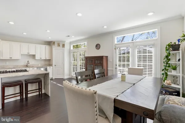 $1,025,000 | 8176 Madrillon Court, Vienna, VA 22182