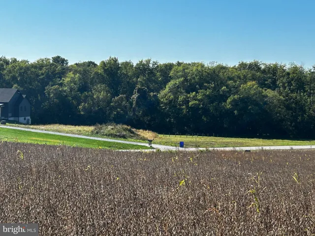 $300,000 | 7192 Rosalees Walk, Mount Airy, MD 21771