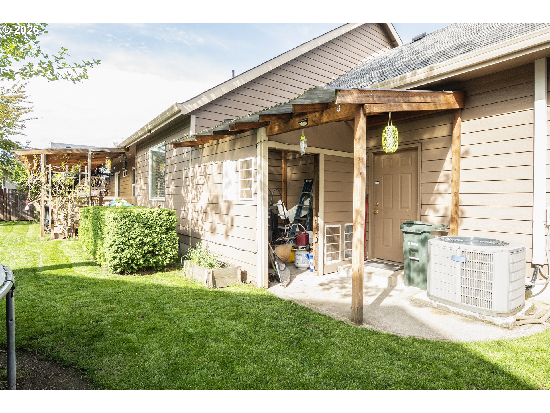 6876 Simeon Drive Springfield, OR 97478 - Photo 28 of 32