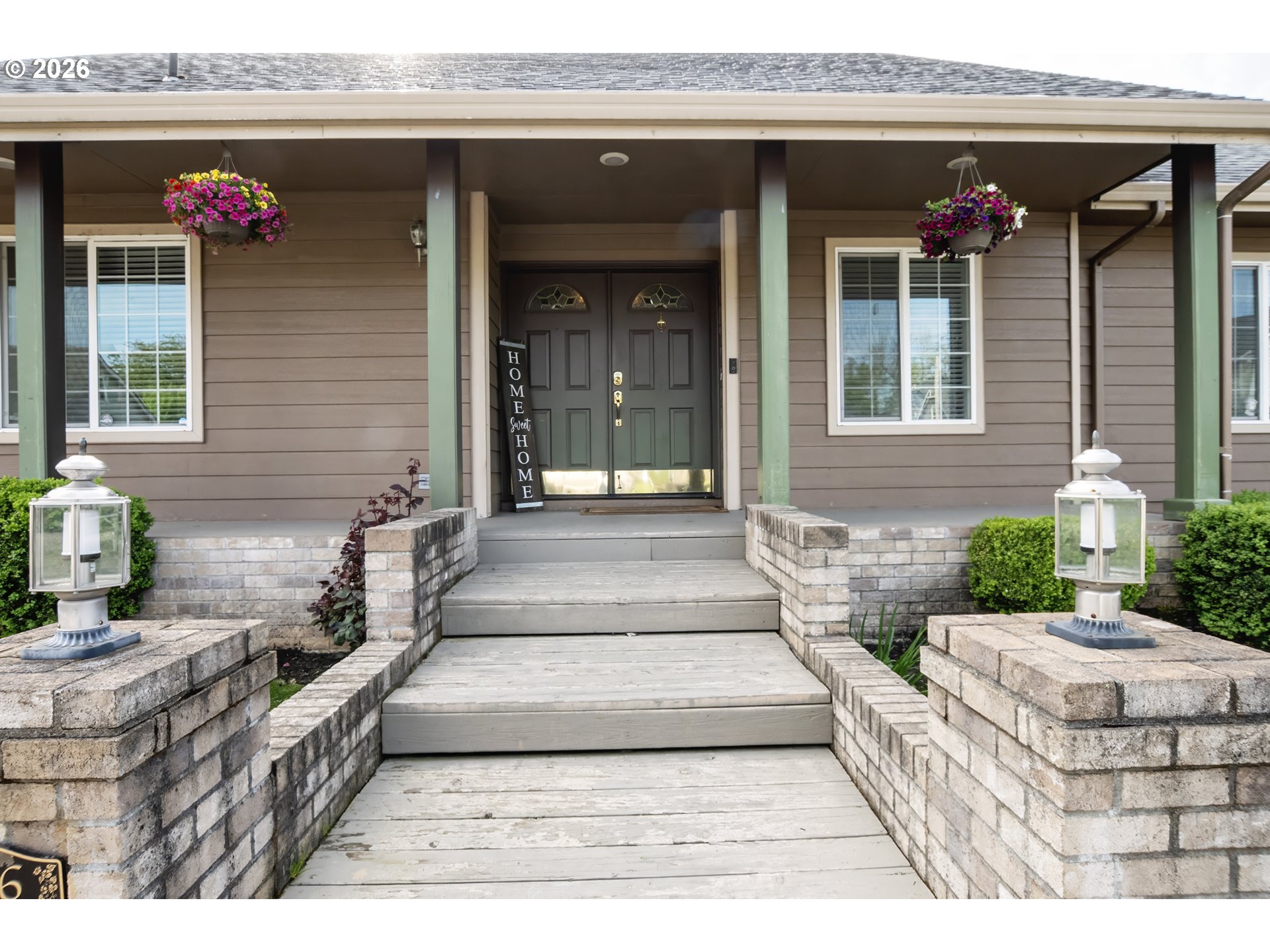 6876 Simeon Drive Springfield, OR 97478 - Photo 4 of 32