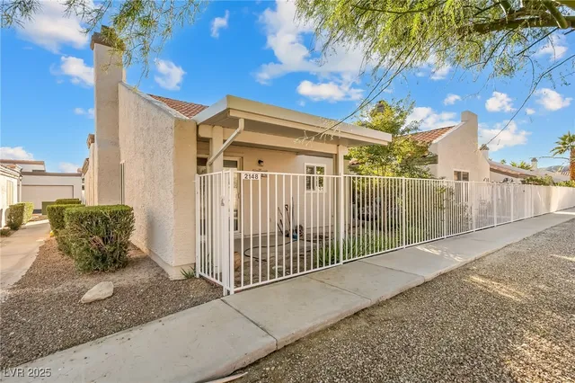 $220,000 | 2148 Pebble Creek Lane, Laughlin, NV 89029