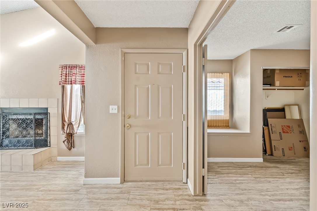 2148 Pebble Creek Lane Laughlin, NV 89029 - Photo 3 of 36