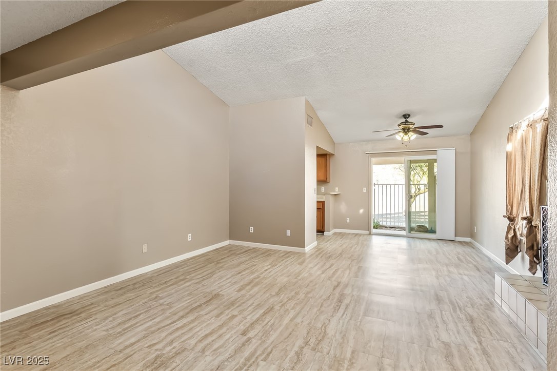 2148 Pebble Creek Lane Laughlin, NV 89029 - Photo 7 of 36