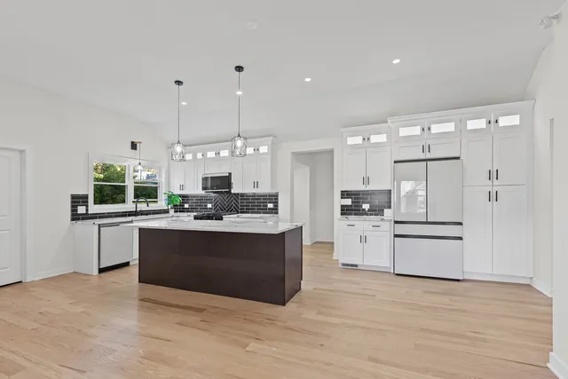 $549,999 | 1531 Marion Street, Schaumburg, IL 60193