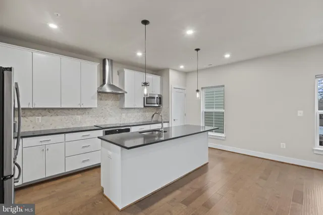 $835,000 | 7225 Georgia Avenue Northwest, Unit 16C, Washington, DC 20012