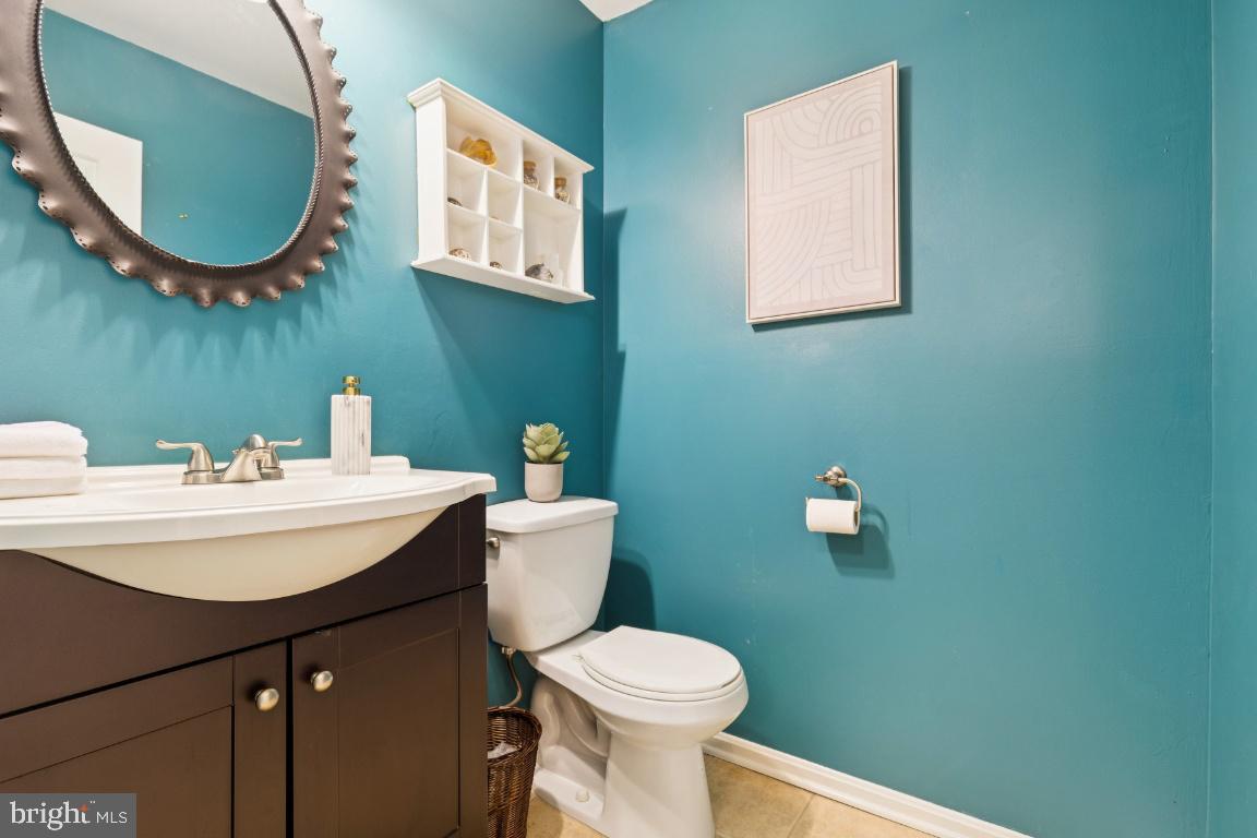 5020 Pheasant Ridge Road Fairfax, VA 22030 - Photo 24 of 59 Powder room off kitchen