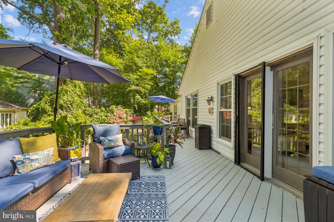 5020 Pheasant Ridge Road Fairfax, VA 22030 - Photo 27 of 59 Expand your sitting space to the outdoor deck!