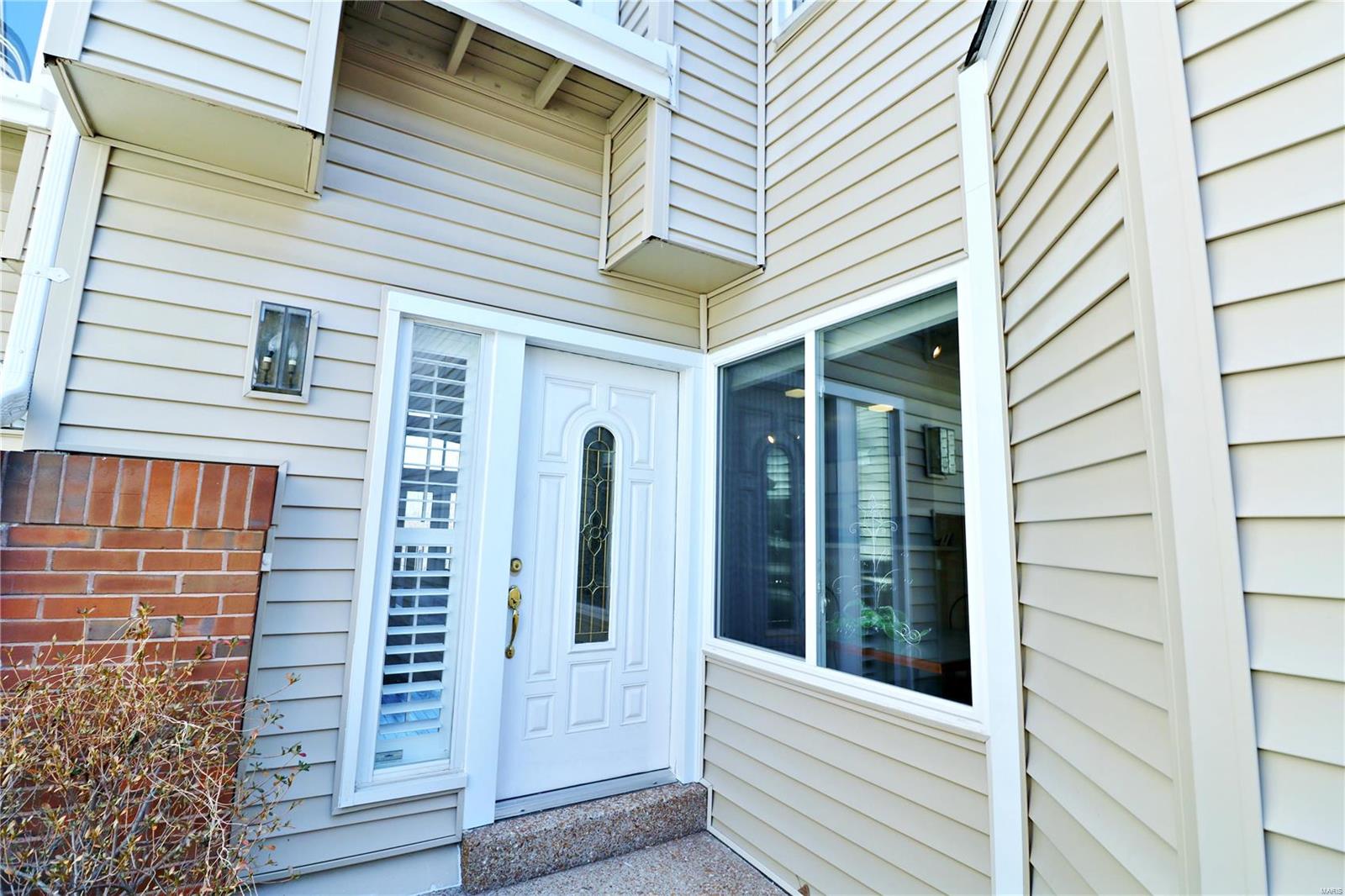 1862 Ridgeview Cir Drive Ballwin, MO 63021 - Photo 1 of 32 Gallery Image 1