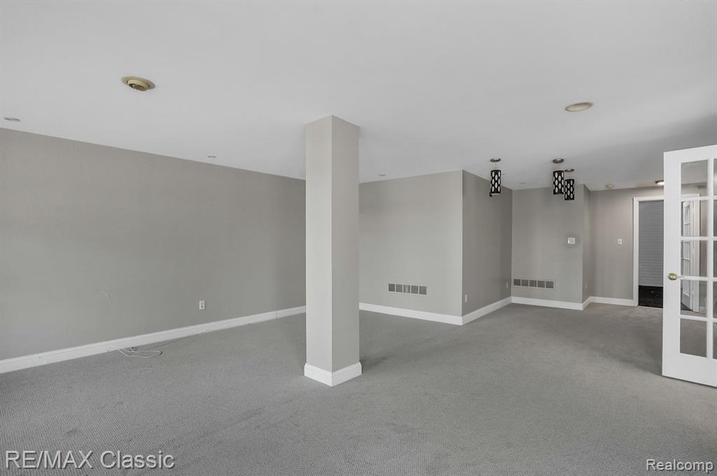 24825 Reeds Pointe Drive Novi, MI 48374 - Photo 39 of 56