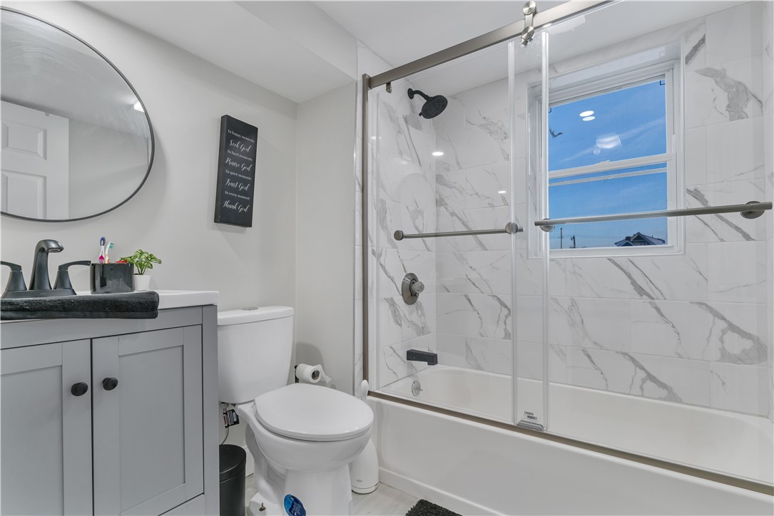 215 Kenyon Avenue Pawtucket, RI 02861 - Photo 11 of 16