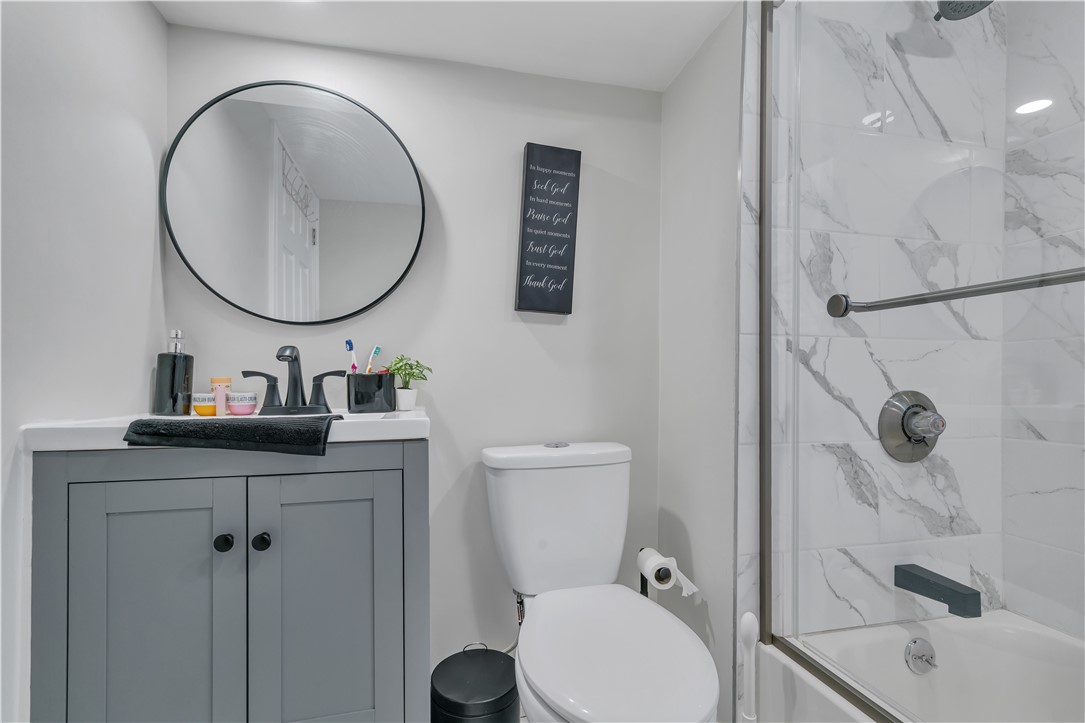 215 Kenyon Avenue Pawtucket, RI 02861 - Photo 13 of 16