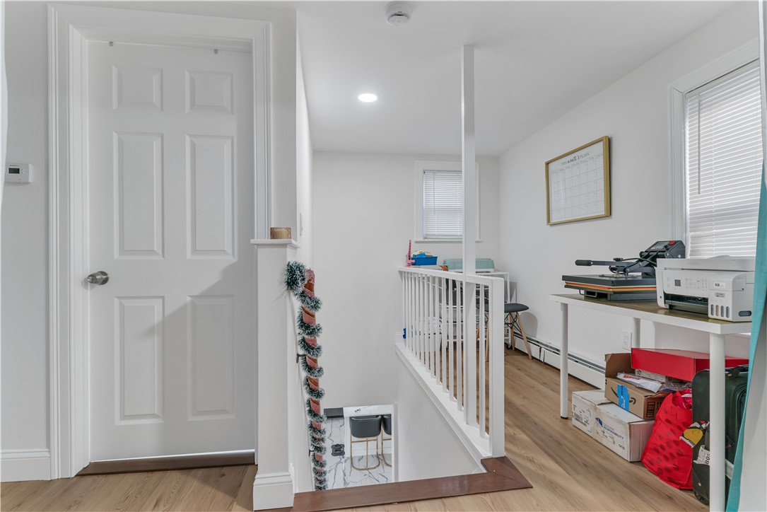 215 Kenyon Avenue Pawtucket, RI 02861 - Photo 5 of 16