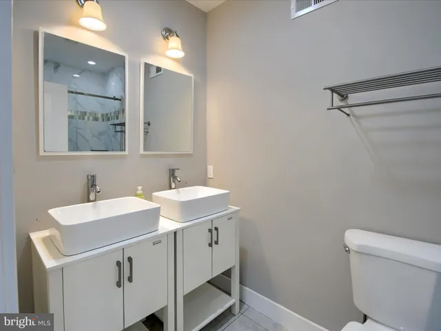 $2,800 | 3822 Manayunk Avenue, Philadelphia, PA 19128