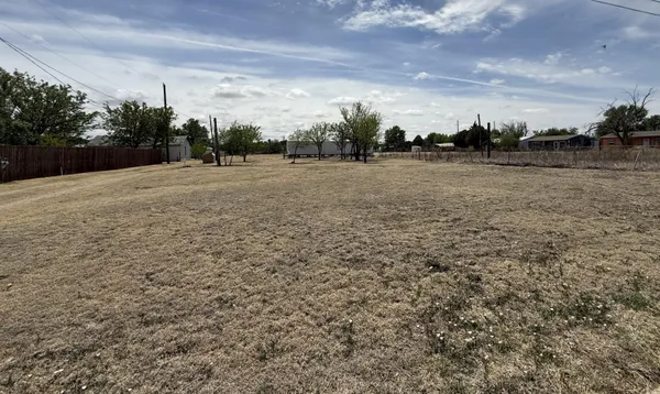 $67,000 | 911 South Finley Street, Pampa, TX 79065