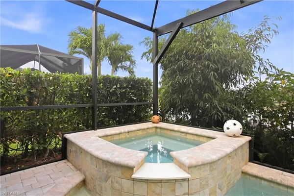 $785,000 | 7157 Dominica Drive, Naples, FL 34113