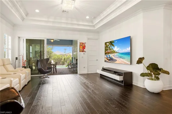 $785,000 | 7157 Dominica Drive, Naples, FL 34113