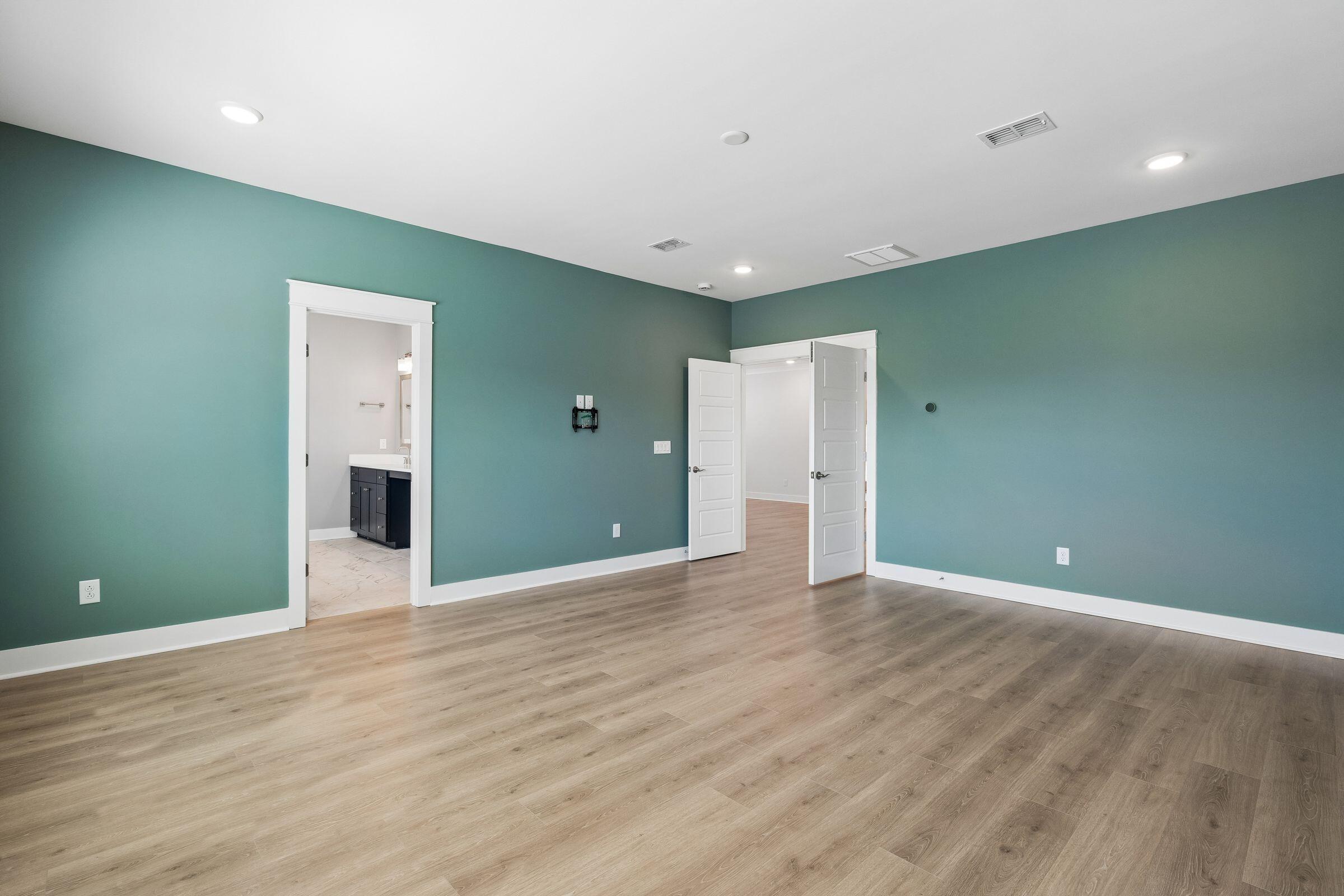 1675 Cultivation Lane Mount Pleasant, SC 29466 - Photo 35 of 57 1675CultivationLn-KeenEyeMarketing-054