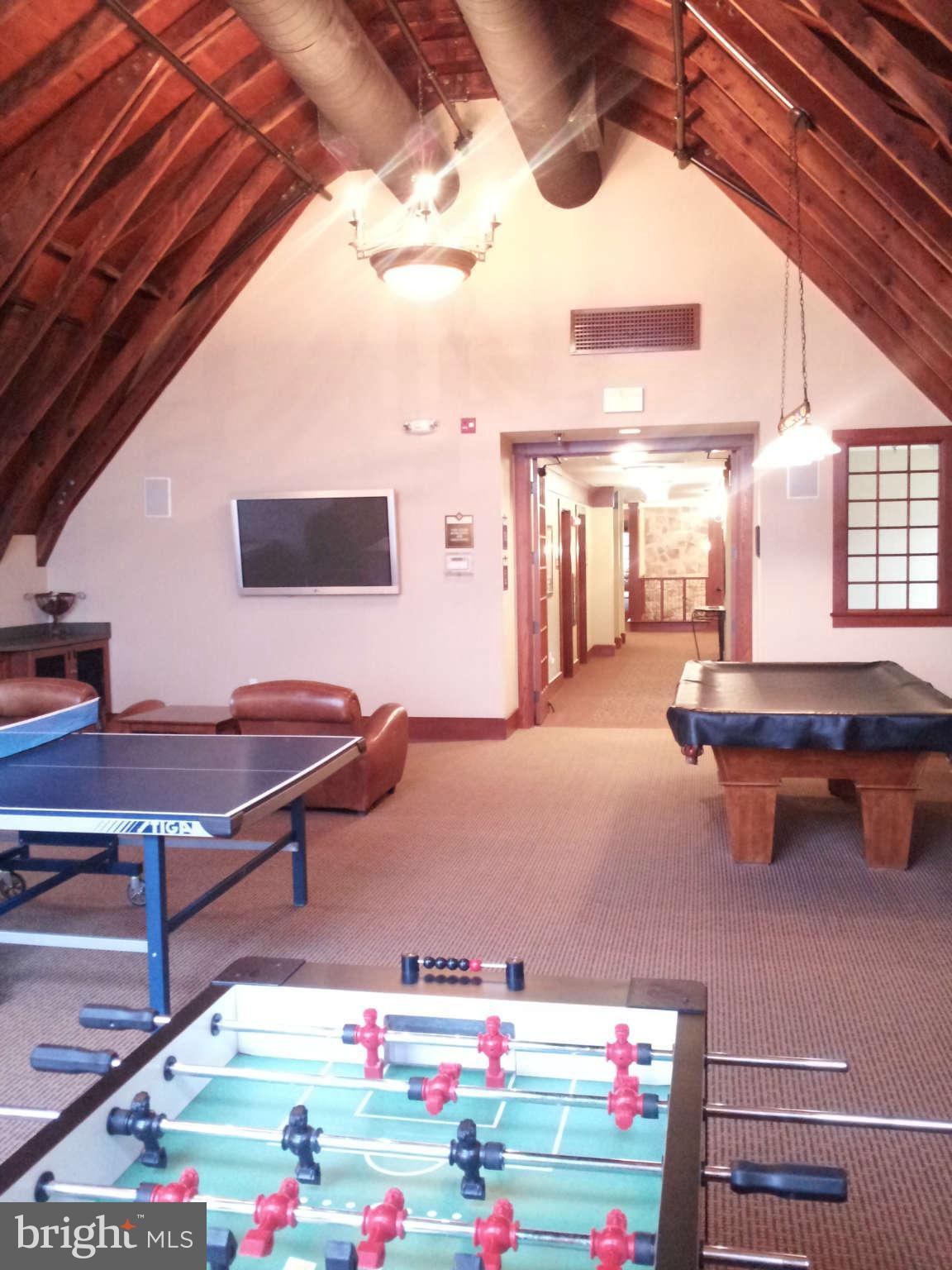 19123 Stream Crossing Court Leesburg, VA 20176 - Photo 28 of 30 Teens will love the club's game room