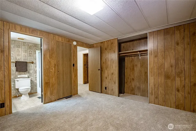 a view of empty room