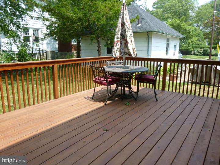 32 Mill Road Havertown, PA 19083 - Photo 10 of 24 Deck