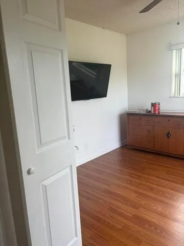 $3,900 | 650 Toxaway Drive, West Palm Beach, FL 33413