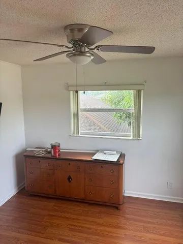 $3,900 | 650 Toxaway Drive, West Palm Beach, FL 33413