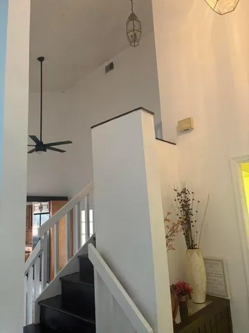 $3,900 | 650 Toxaway Drive, West Palm Beach, FL 33413