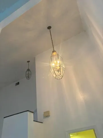 $3,900 | 650 Toxaway Drive, West Palm Beach, FL 33413