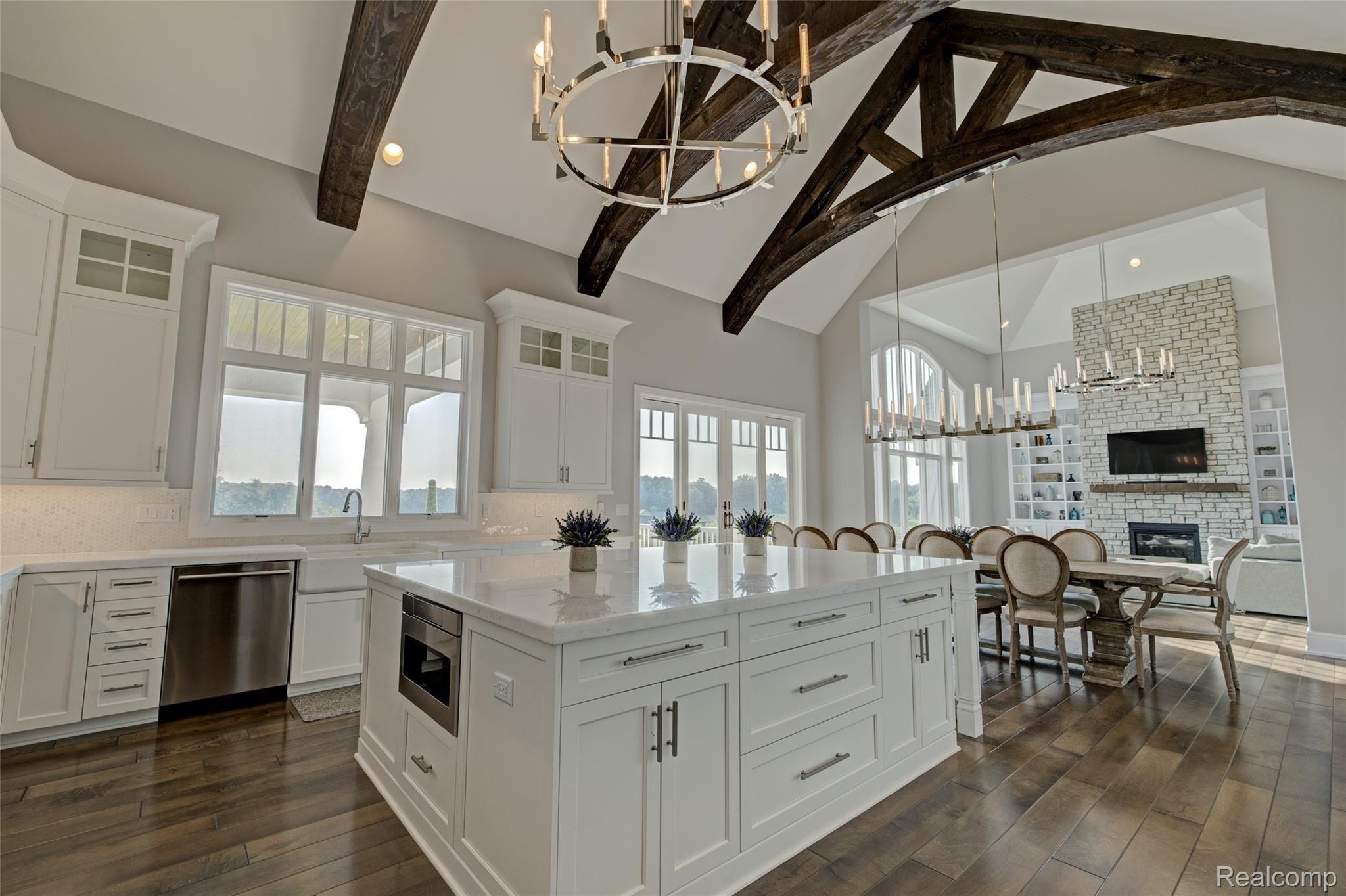 5284 Shields Road Holly, MI 48442 - Photo 19 of 97 Gourmet Kitchen