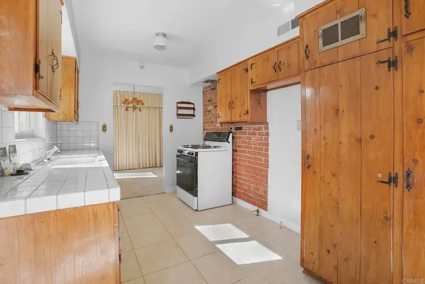 $795,000 | 1003 Manchester Street, National City, CA 91950