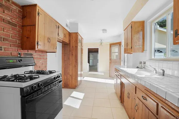 $795,000 | 1003 Manchester Street, National City, CA 91950